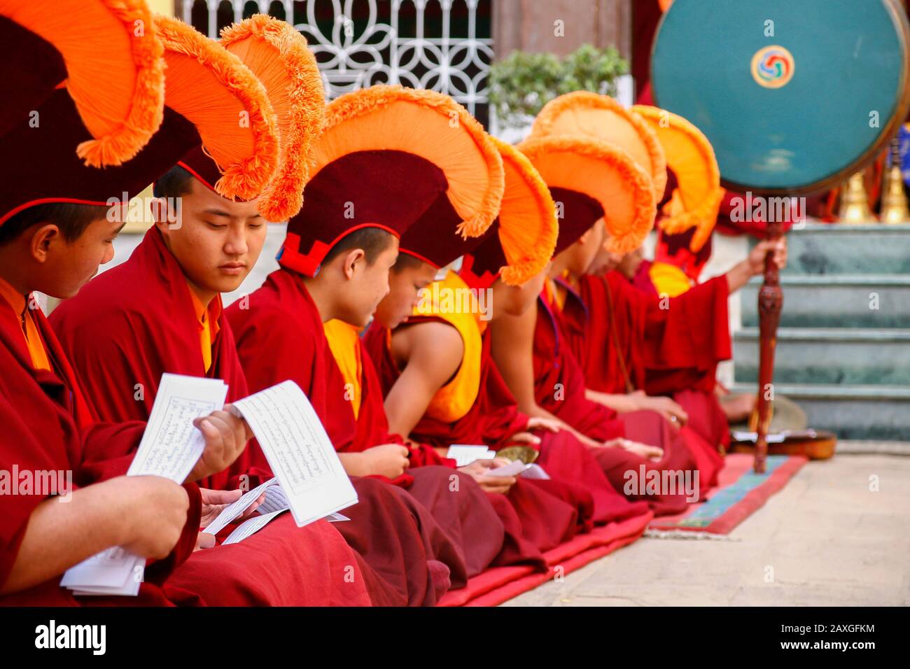 Monaci tibetani a Boudnath in Nepal Foto Stock