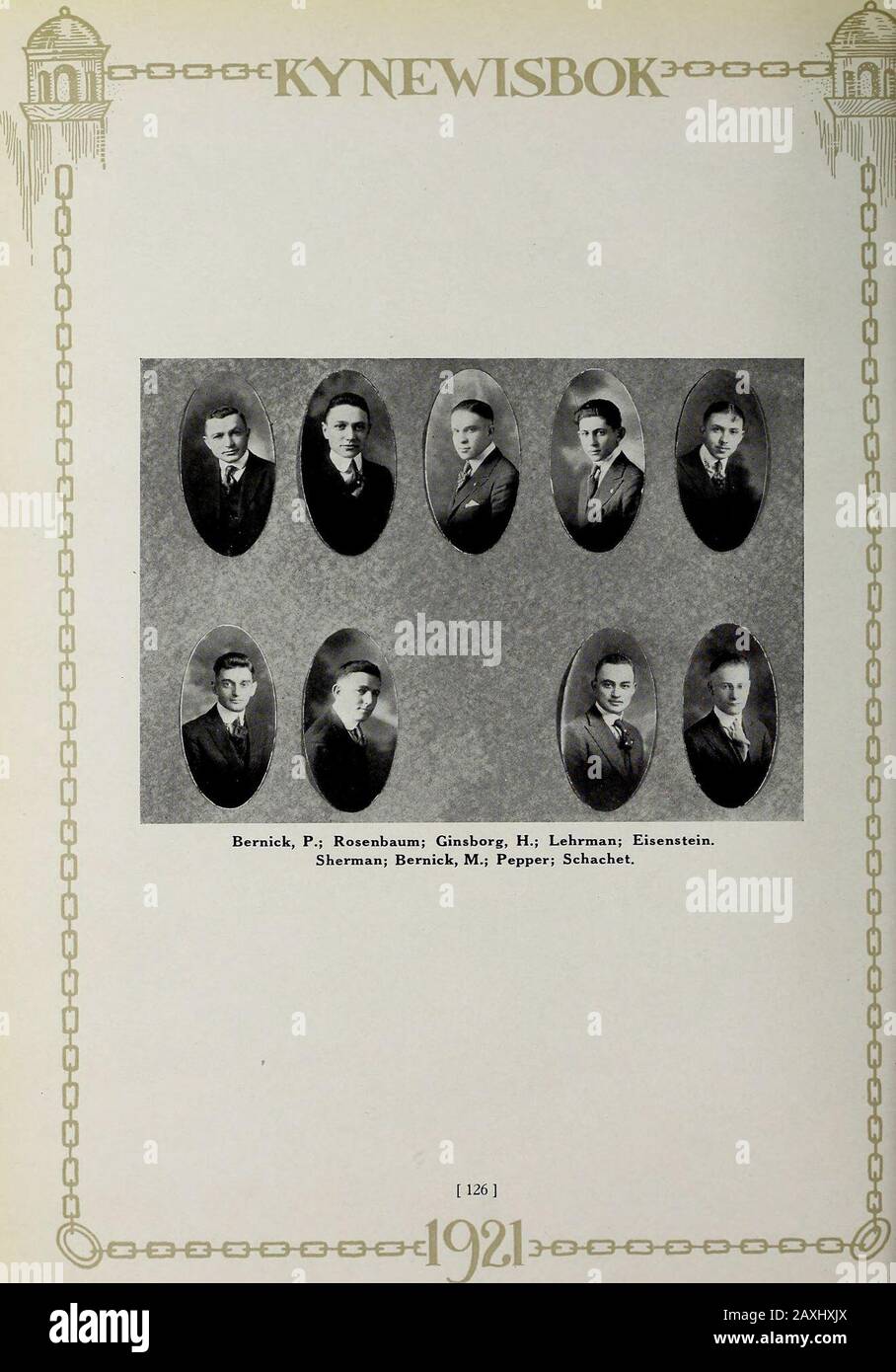 Kynewisbok . FraternityFounded professionale Giornalistico presso la DePauw University, 17 aprile, 1909Colors - Black e WhiteDenver ChapterCharter Concesso il 25 novembre, 1910 U FRATRES in UNIVERSITATE1920 Verner C. Beck Harold B. BrennallClaud Pendleton Charles B. Roth 1921 1922 Frank J. McEniry B. Dewey IngramAlbert Upton Carlos Stratton Jf Daniel K. Wolfe SCUOLA DI DIRITTO Everett Trout Edward King SCUOLA di COMMERCEMarvin S. Owens i 125]. KYKEWISBOK Fondata alla Columbia University in 1910Iota ChapterCharter Concesso 1920Colors - Viola e White FRATRES in UNIVERSITATE1920 Foto Stock
