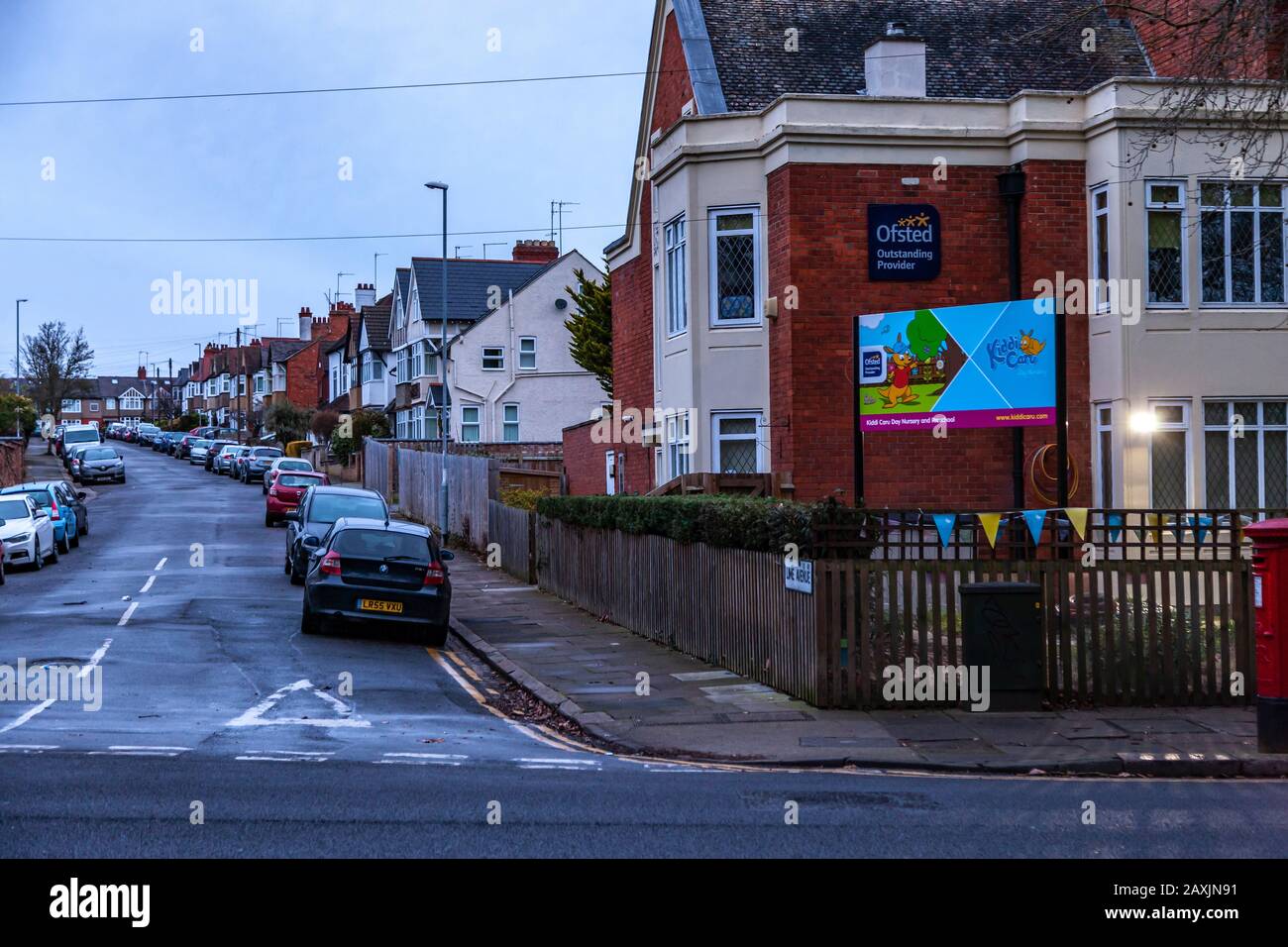 Kiddi Caru Day Nursery e Preschool sulla Wellingborough Road Northampton, Inghilterra, Regno Unito. Foto Stock