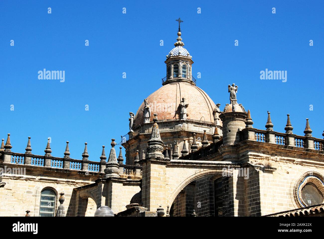 Vista Della Cattedrale Di El Salvador, Jerez De La Frontera, Cadice Province, Andalusia, Spagna. Foto Stock