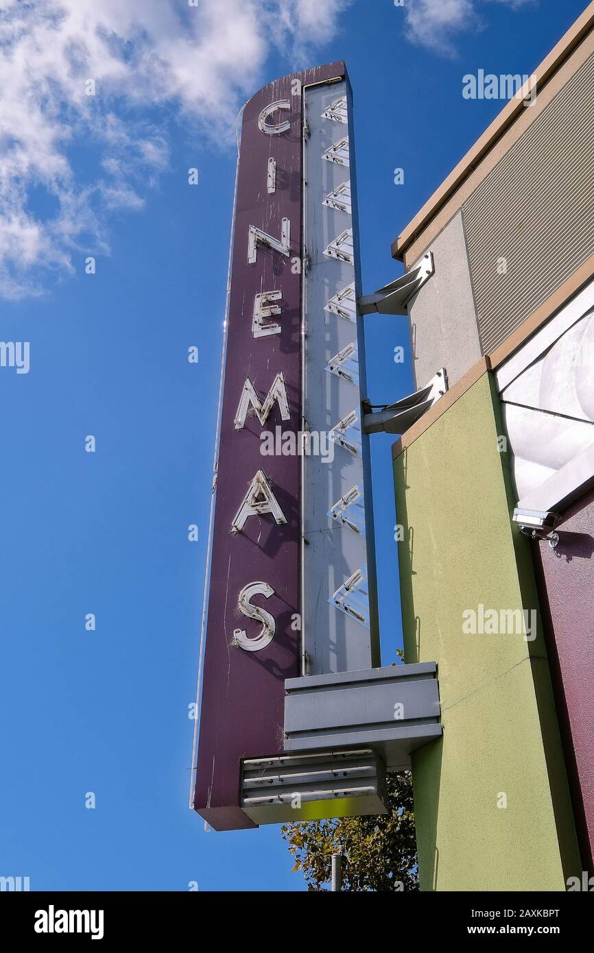 Storico Cinema Sign, Petaluma, California, Stati Uniti Foto Stock