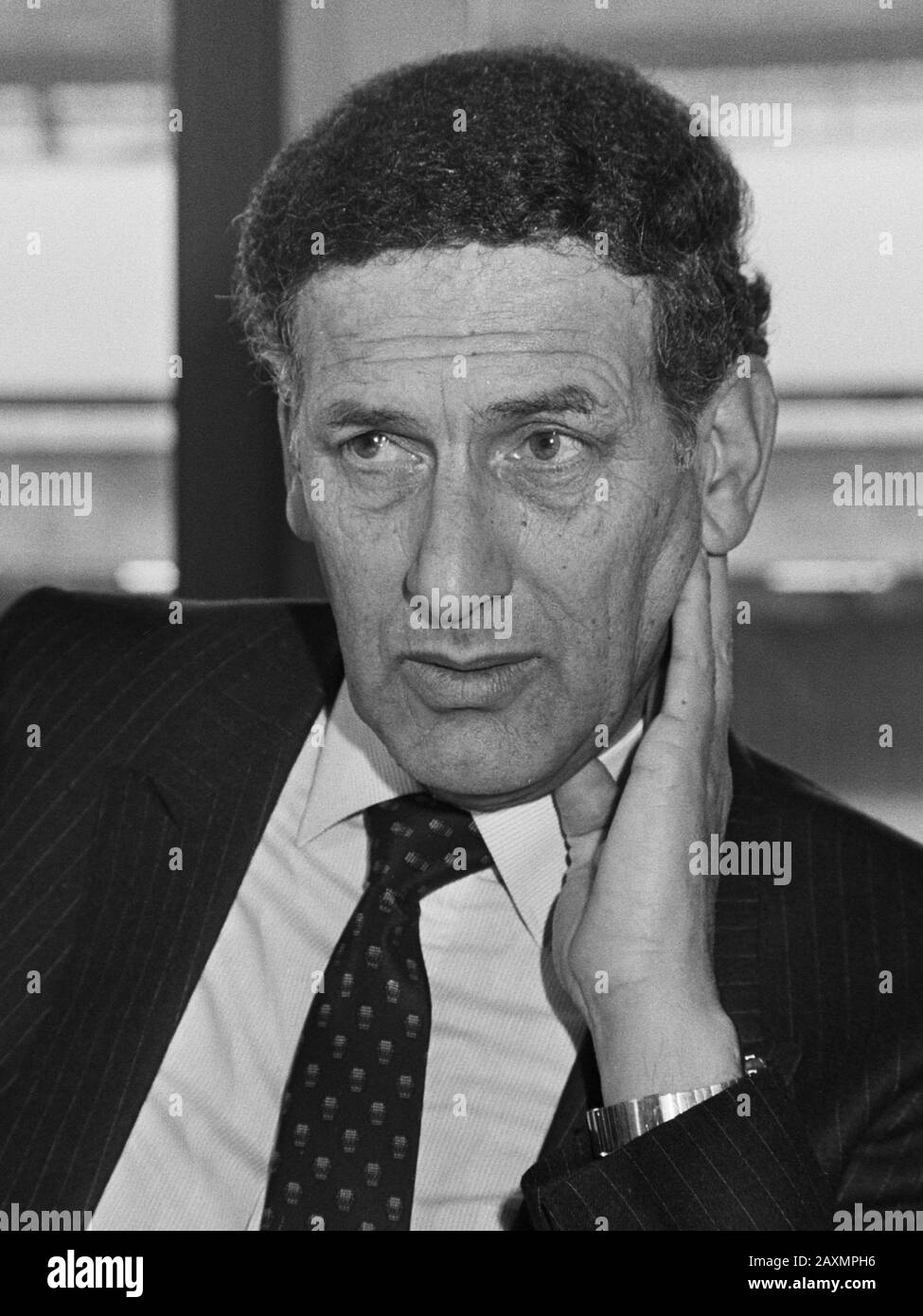 Incontro generale di calcio professionistico in Zeist; Leo van der Kroft, board KNVB 14 novembre 1981 Foto Stock
