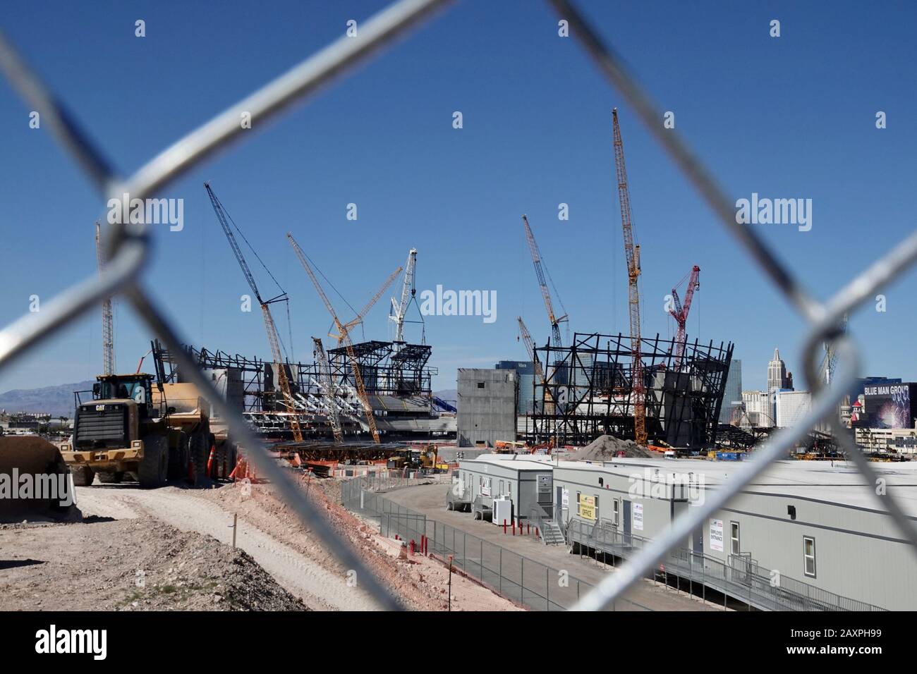 Il nuovo stadio per i Las Vegas Raiders mentre sono in costruzione prima della loro prossima stagione NFL. Foto Stock