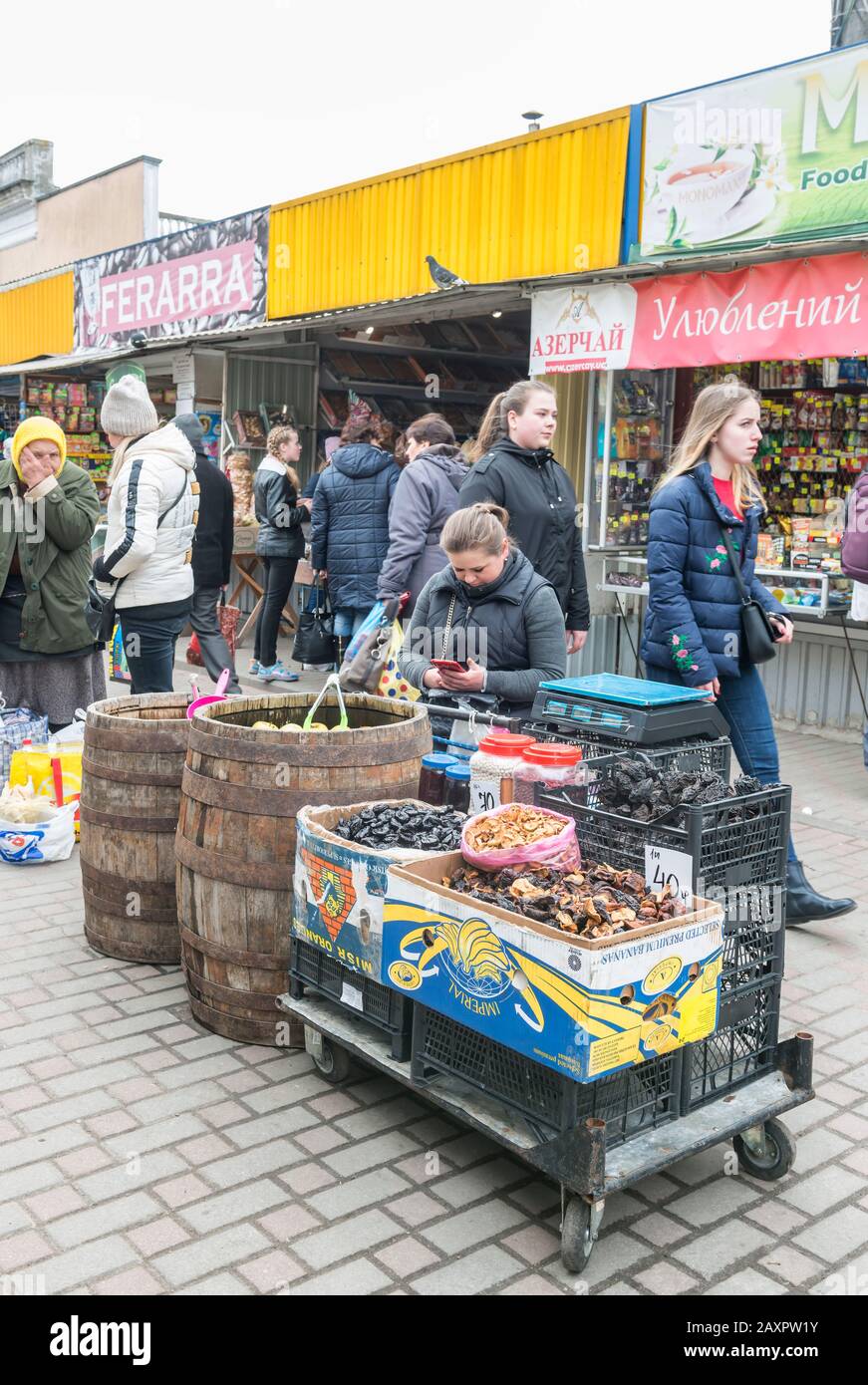 Zhytomyr, Ucraina, commercio di strada nel centro di Zhytomyr. Foto Stock