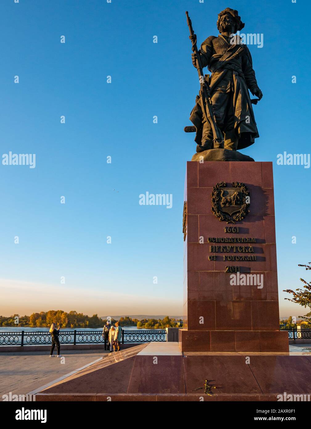 Monumento ai fondatori di Irkutsk, Irkutsk, Siberia, Federazione russa Foto Stock