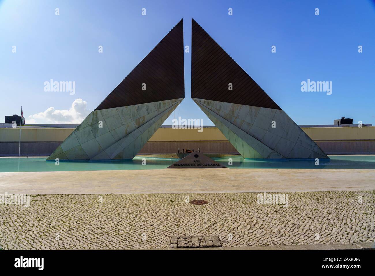 Monumento aos Combatentes do Ultramar, Memorial ai Veterani d'oltremare al Forte do Bom Sucesso a Belem, Lisbona, Portogallo Foto Stock
