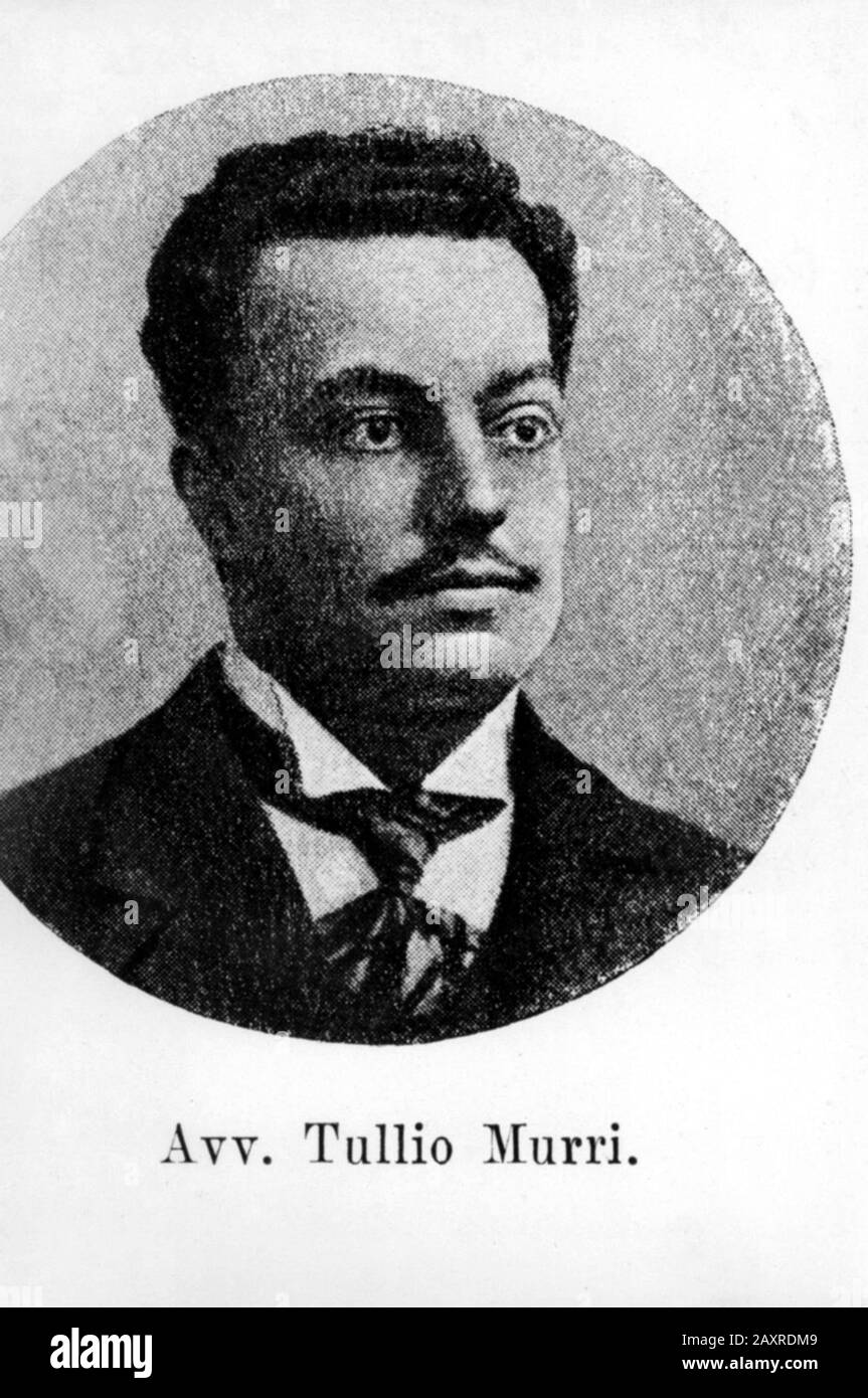 1904 , Bologna , ITALIA : Il 2 settembre 1902, il cadavere del conte Francesco Bonmartini , marito di Linda Murri ( 1871 - 1957 ), figlia del celebre medico italiano , professore universitario e politico Dottore Augusto Murri ( 1841 - 1932 ), fu scoperto a Bologna . Augusto stesso denunciava IL figlio ventotto anni TULLIO MURRI per l'uccisione . Il processo, iniziato il 21 febbraio 1905, si concluse il 12 agosto dello stesso anno con la condanna trentennale di Tullio, per omicidio e furto premeditati . Tullio evitò l'ergastolo perché il giudice gli concesse circhi estenuanti Foto Stock