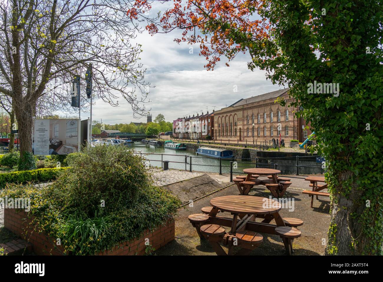 Vista del Bacino di Bathurst, parte dei Bristol Docks, Bristol England, Regno Unito Foto Stock