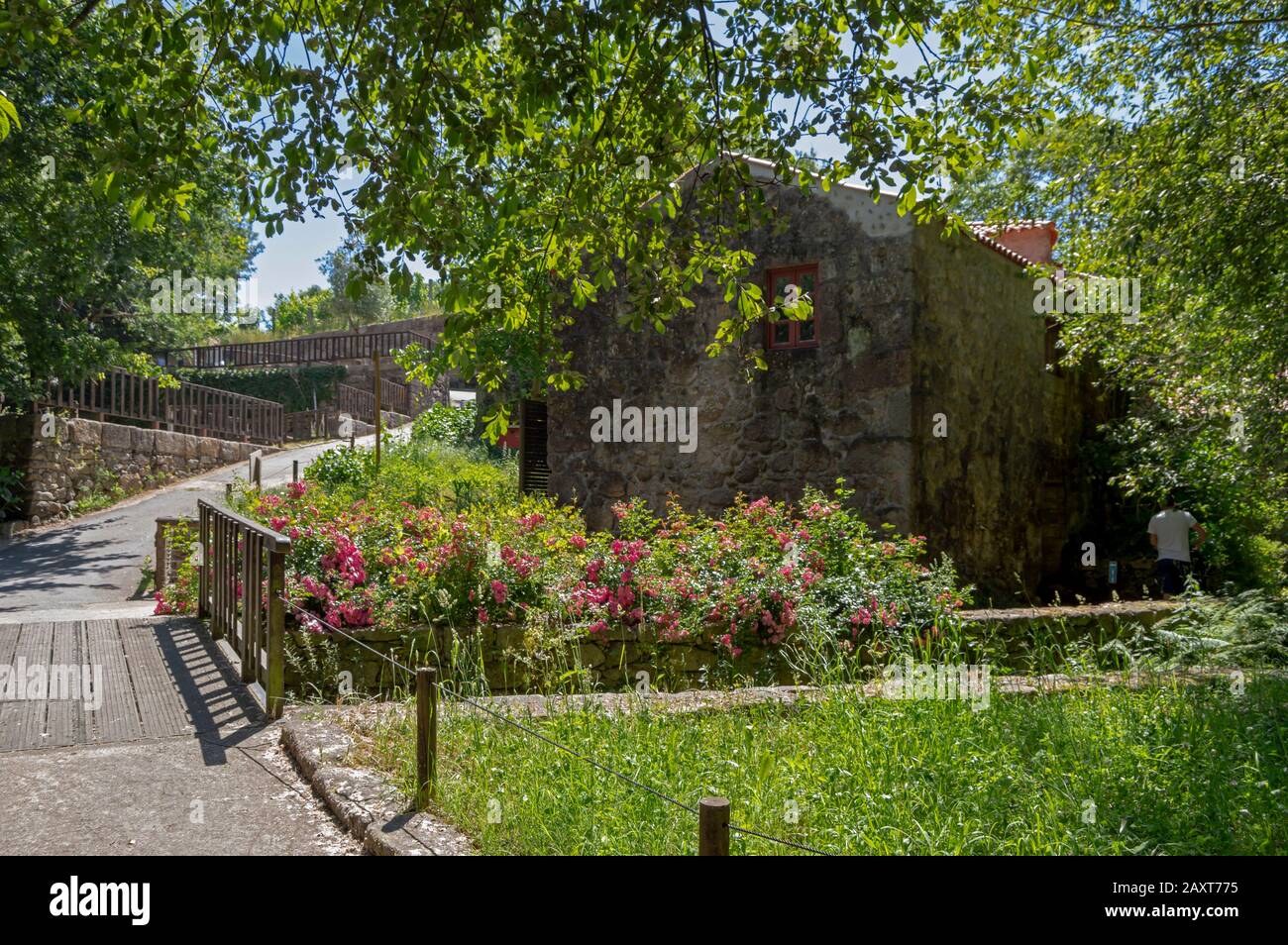 Questo luogo ha una mostra su "Mulini e Alfaias" ed è nella parte centrale del parco biologico di Gaia, Portogallo. Foto Stock