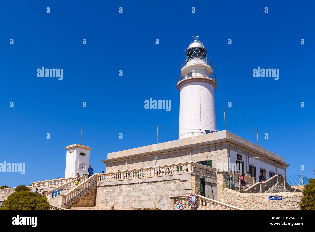MALLORCA, Spagna - 6 Maggio 2019: Faro di Cap de Formentor nella costa nord di Maiorca, isole Baleari, Spagna. Foto Stock