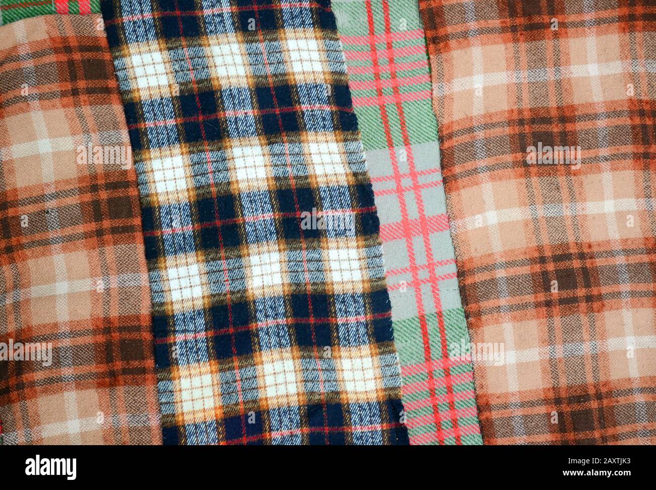 sfondo multicolore vecchia lana coperta cucita cella Foto Stock