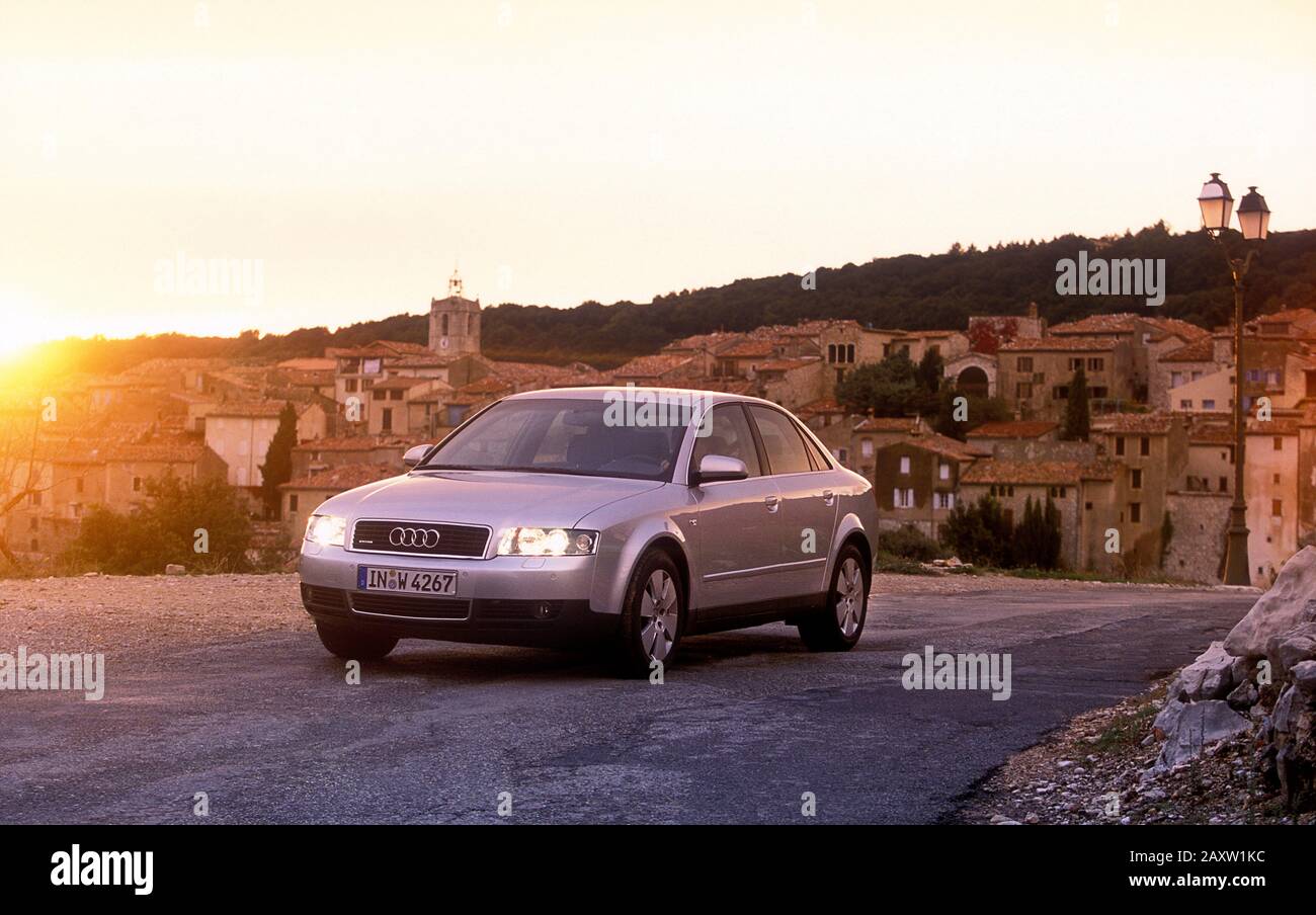 2000 Audi A4 2.5 TDI quattro nel sud della Francia. Foto Stock