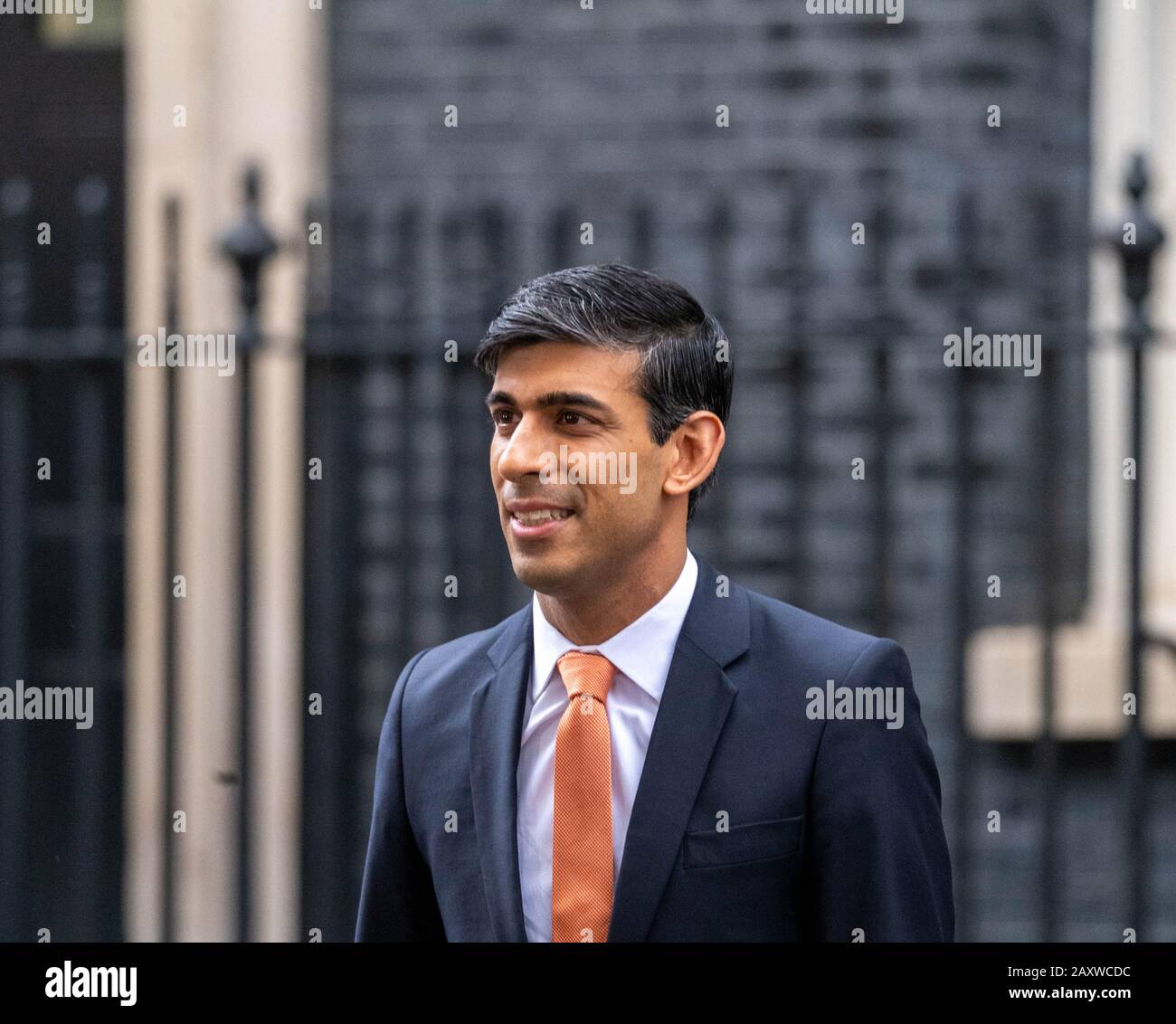 Londra, Regno Unito. 13th Feb, 2020. RT Hon Rishi Sunak MP Cancelliere dello scacchiere lascia 10 Downing Street, Londra come parte del cabinet rihuffle credito: Ian Davidson/Alamy Live News Foto Stock