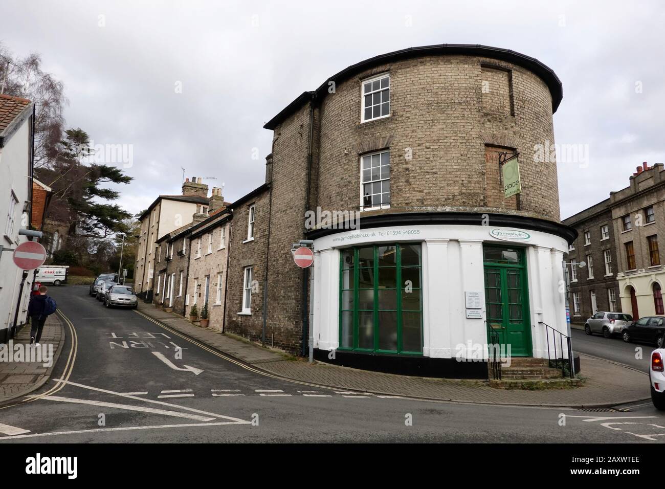 Woodbridge, Suffolk, Regno Unito - 13 febbraio 2020: Gymophobes, una palestra per donne solo presso la Roundhouse di St Johns Street. Foto Stock