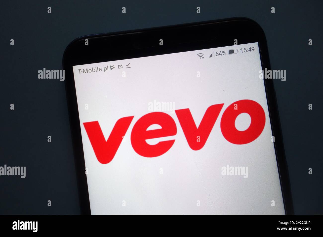 Logo VEVO visualizzato sullo smartphone Foto Stock