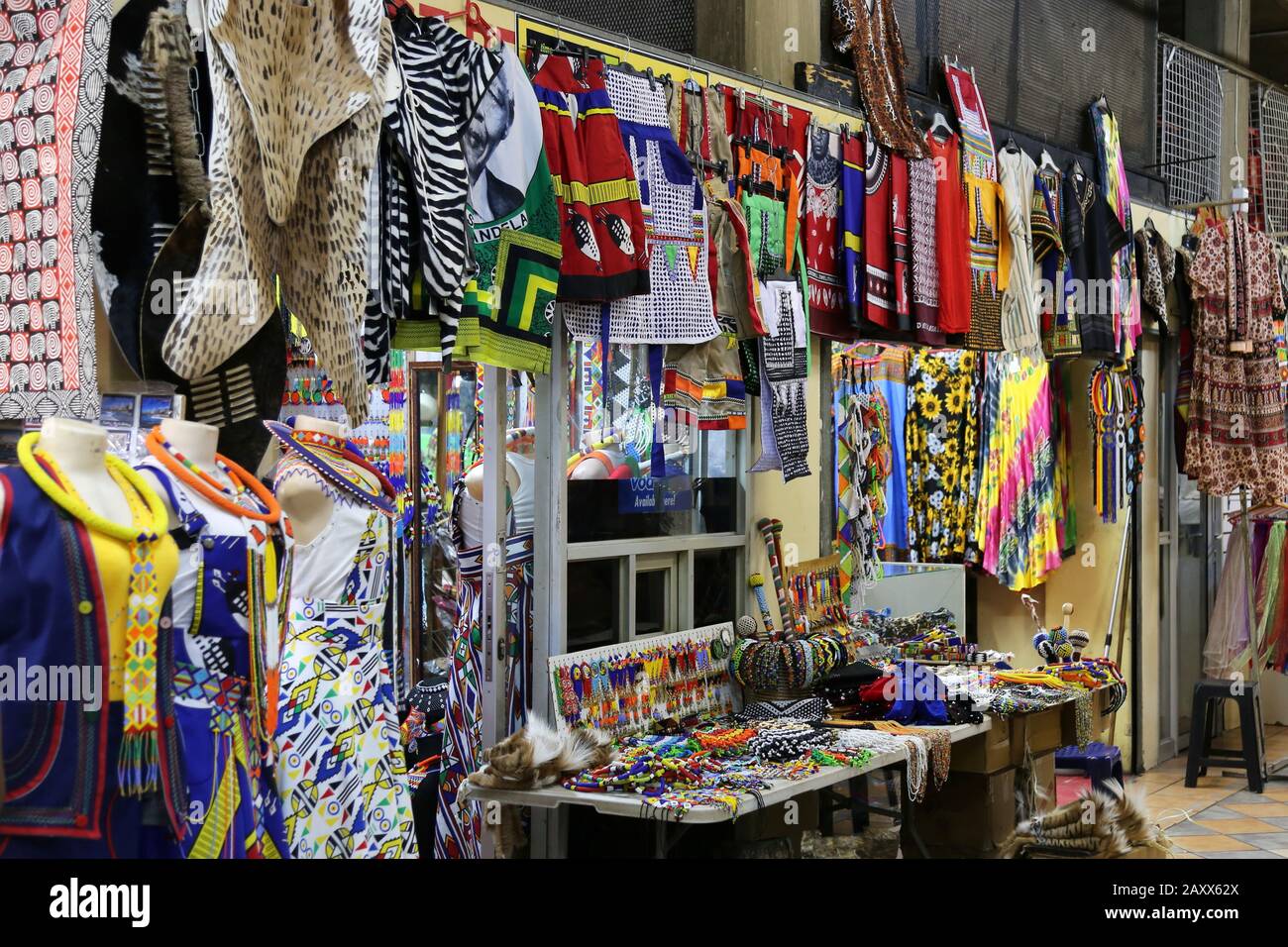 Regali E Souvenir, Victoria Street Market, Bertha Mkhize Street, Durban, Kwazulu-Natal Province, Sudafrica, Africa Foto Stock