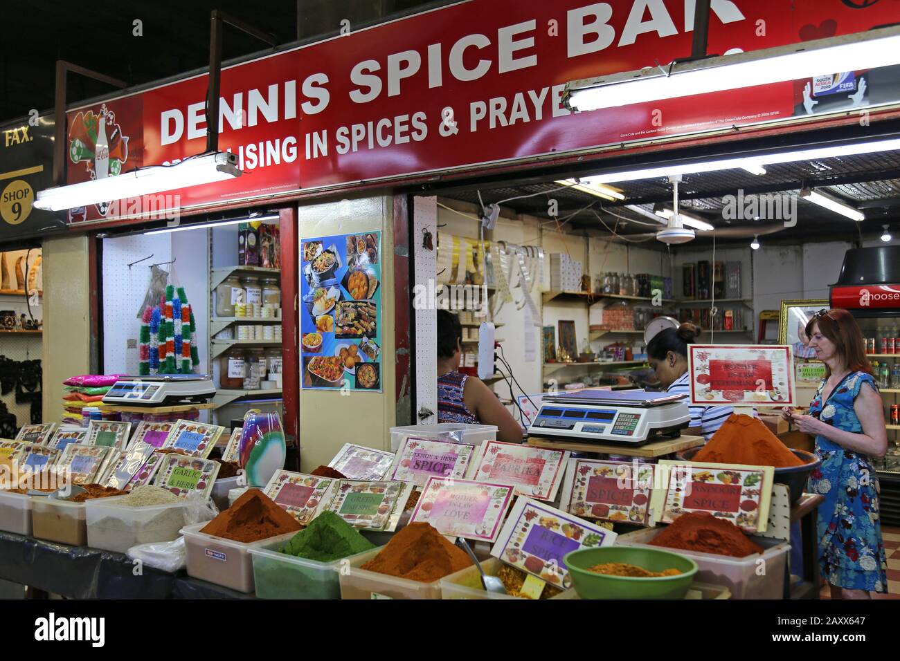 Dennis Spice Bar, Victoria Street Market, Bertha Mkhize Street, Durban, Kwazulu-Natal Province, Sudafrica, Africa Foto Stock