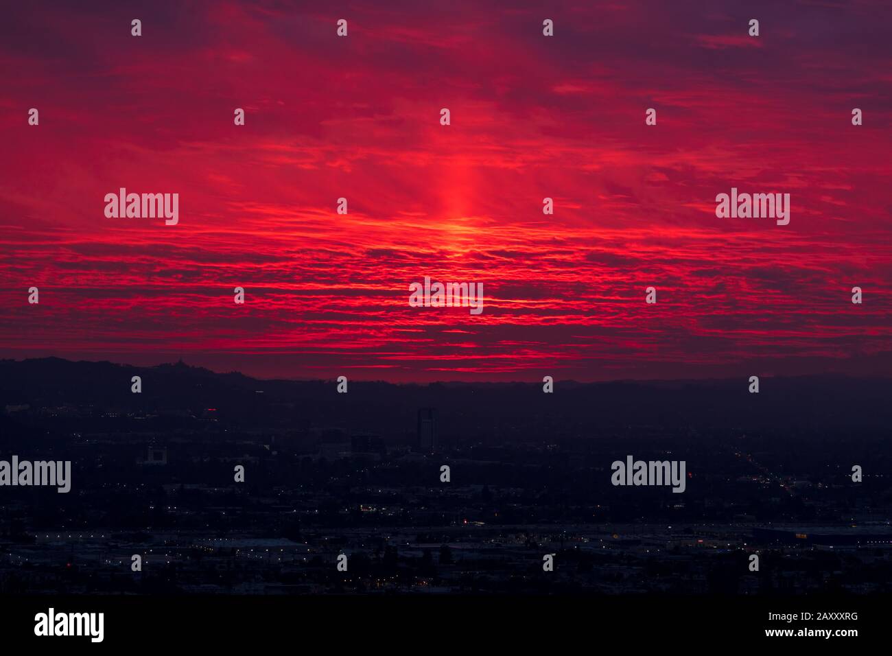 Vivid red sunset Foto Stock