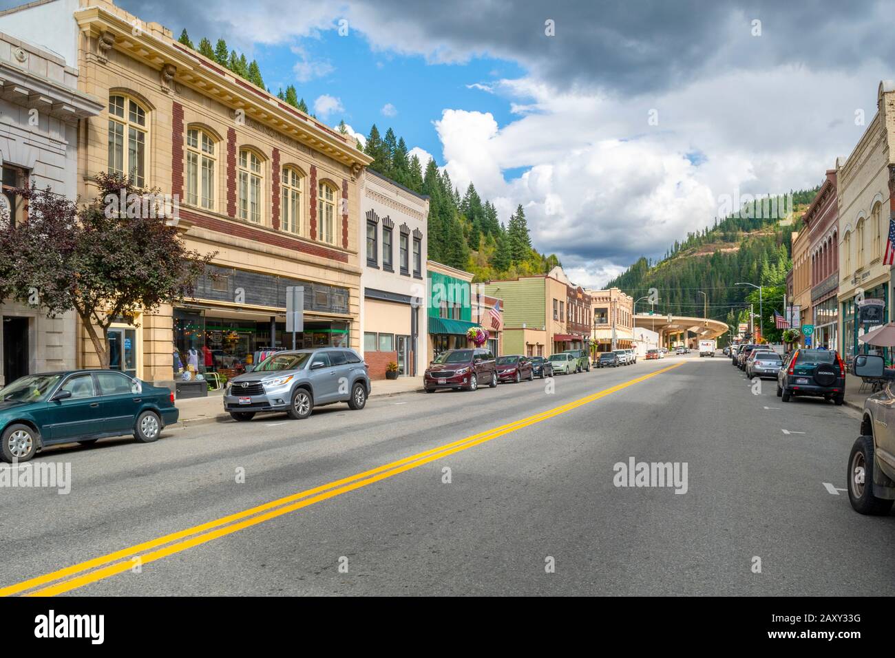 La storica strada principale della città mineraria dell'Old West di Wallace, Idaho, nell'area della Silver Valley nell'entroterra nord-ovest degli Stati Uniti Foto Stock