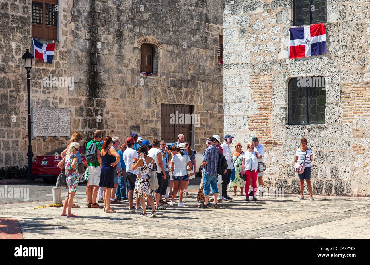 Gruppo Di Turisti, Zona Colonial, Santo Domingo, Repubblica Dominicana. Foto Stock