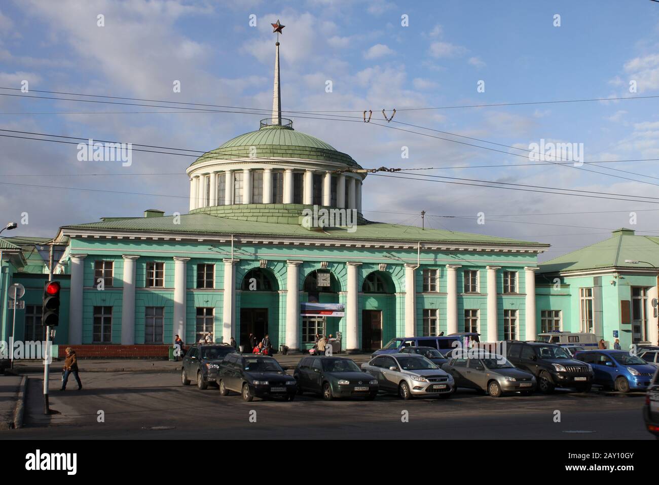 Facciata della stazione ferroviaria Foto Stock