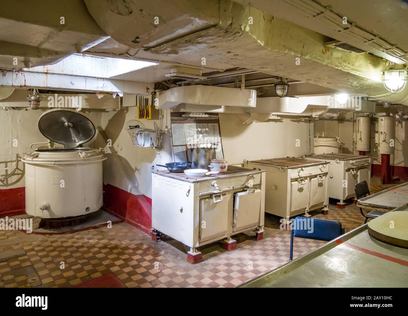 Novorossiysk, Russia - 01 agosto 2019: L'interno del museo-incrociatore della nave 'Mikhail Kutuzov' Foto Stock