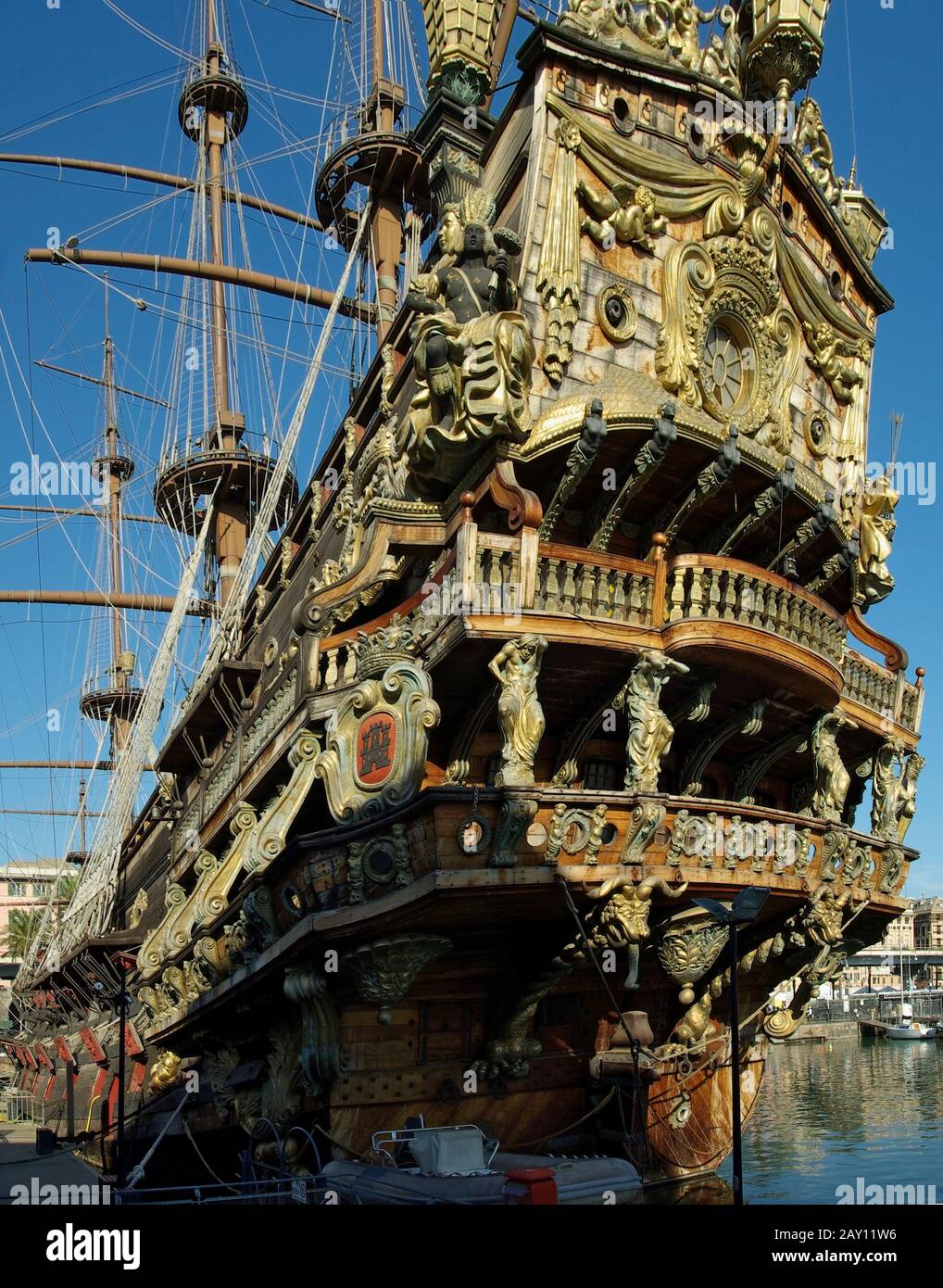 Nave pirata Nettuno nel Porto Antico di Gen Foto Stock