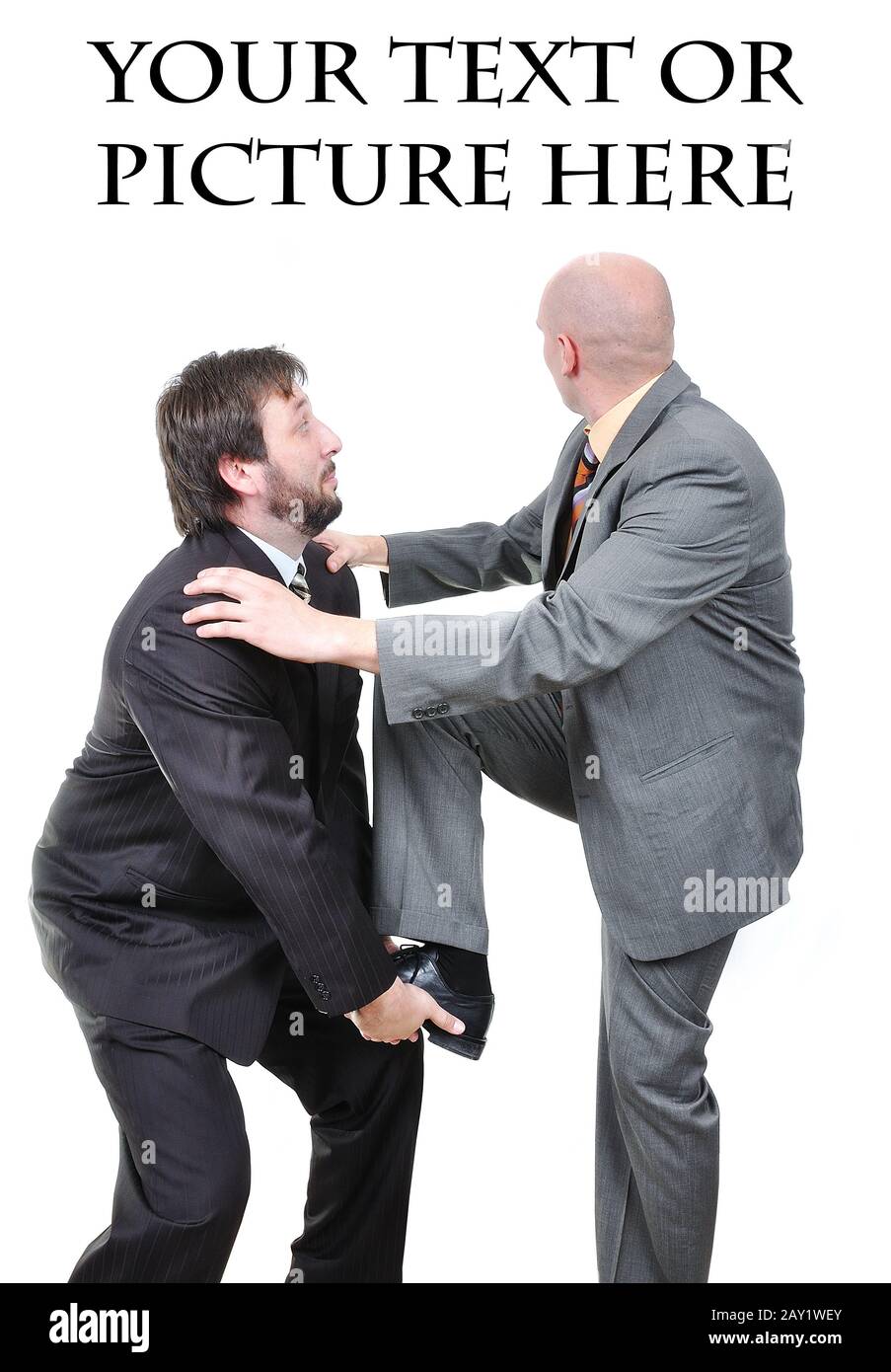 Due giovani uomini d'affari attraenti che si alzano Foto Stock