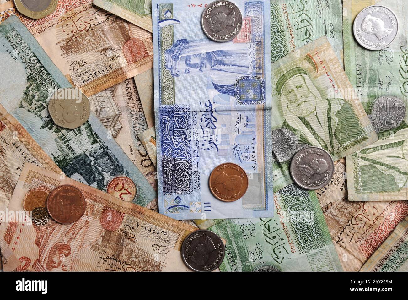 Banconote e monete arabe Foto Stock