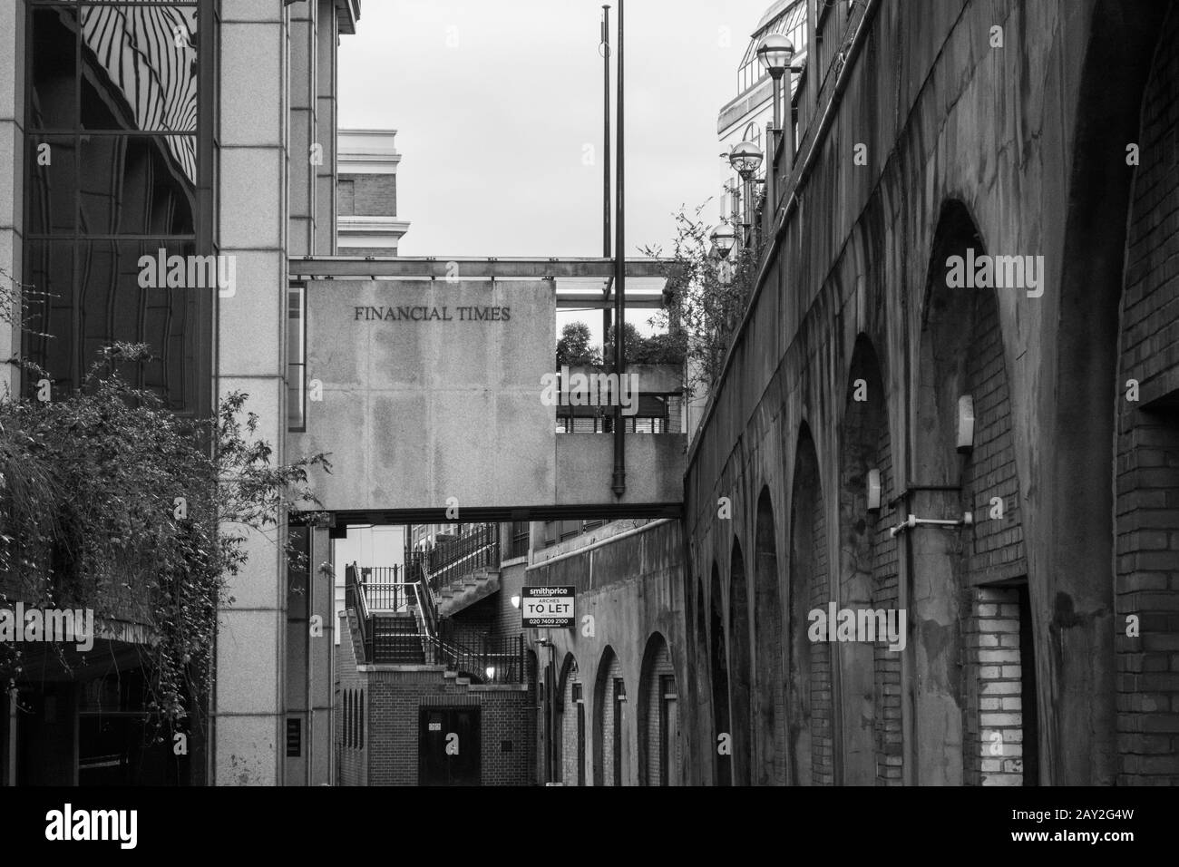 L'ex Financial Times (FT) edificio su Southwark Bridge Road, Southwark, Londra, Regno Unito Foto Stock