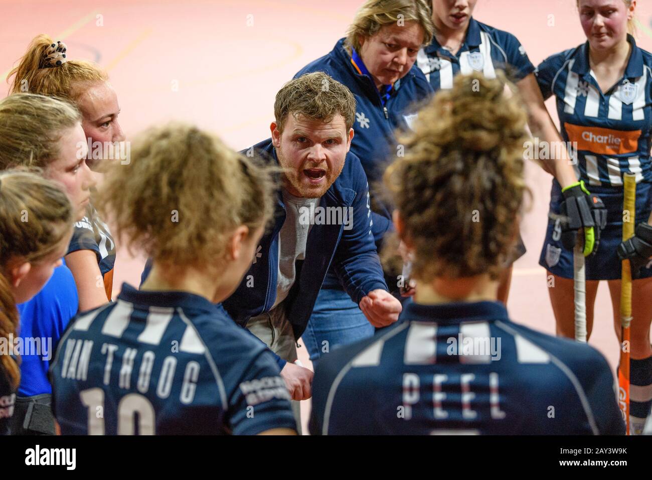 Den Haag, Paesi Bassi. 14th Feb, 2020. Den Haag, 14-02-2020, Sportcampus Zuiderpark, Den Haag, Eurohockey Indoor Club Cup Women 2020. Ivar Knotschke durante il gioco hdm - Sumchanka. Credito: Pro Shots/Alamy Live News Foto Stock