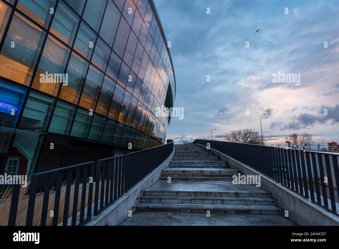 Fuori Dal Centro Congressi Ice Di Cracovia, Cracovia, Polonia Foto Stock