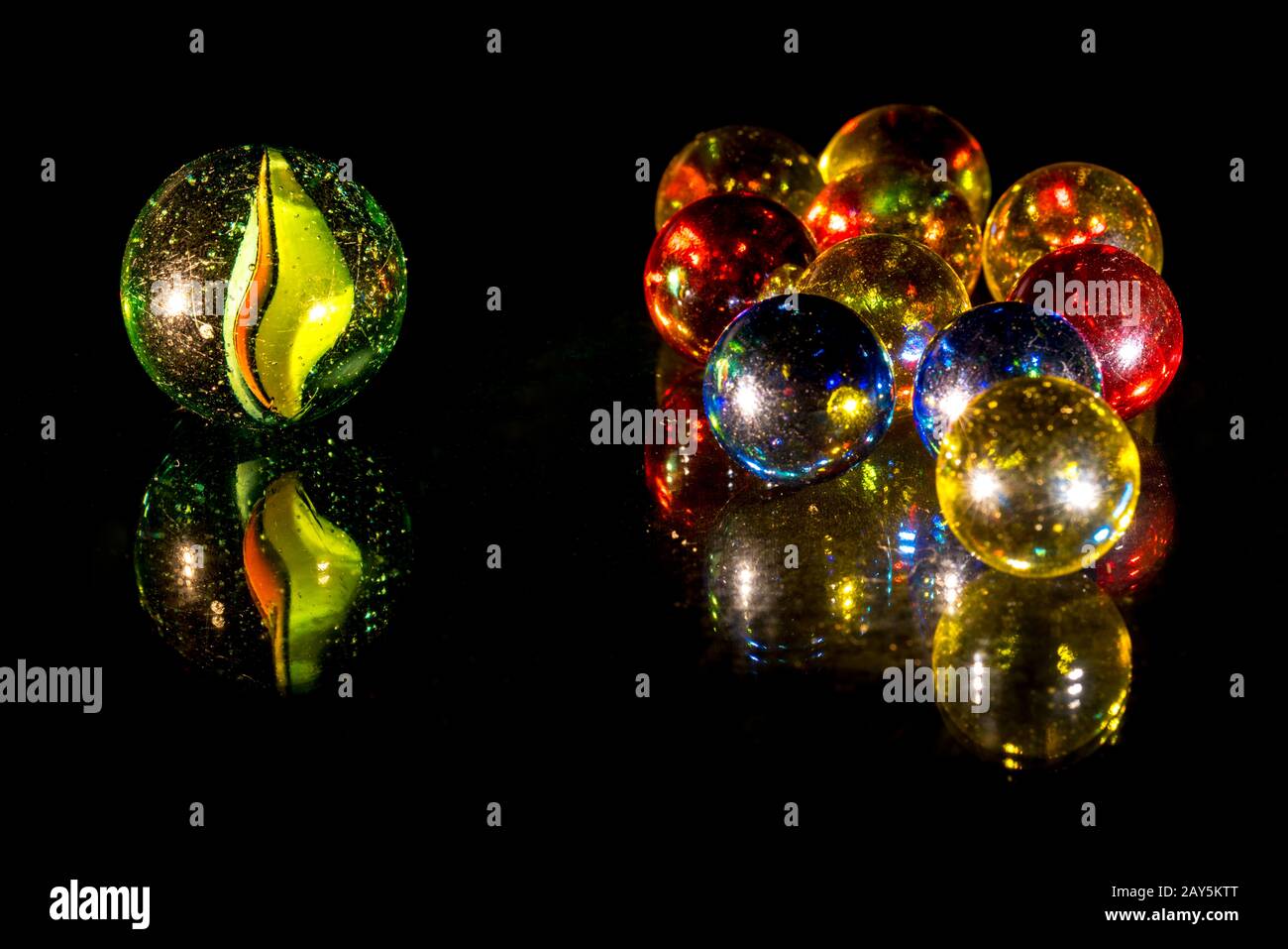 Colorate perline di vetro Foto Stock