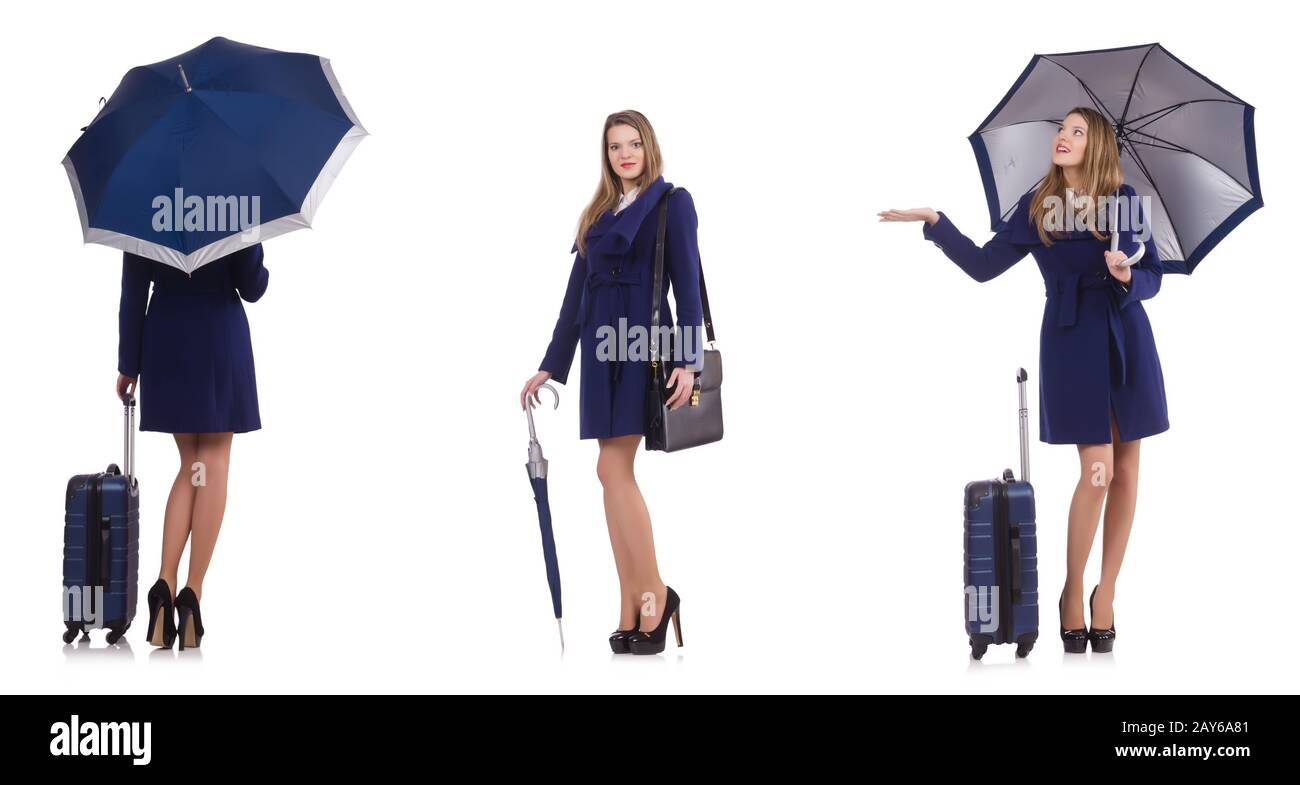 La donna con la valigia e ombrello isolato su bianco Foto stock - Alamy