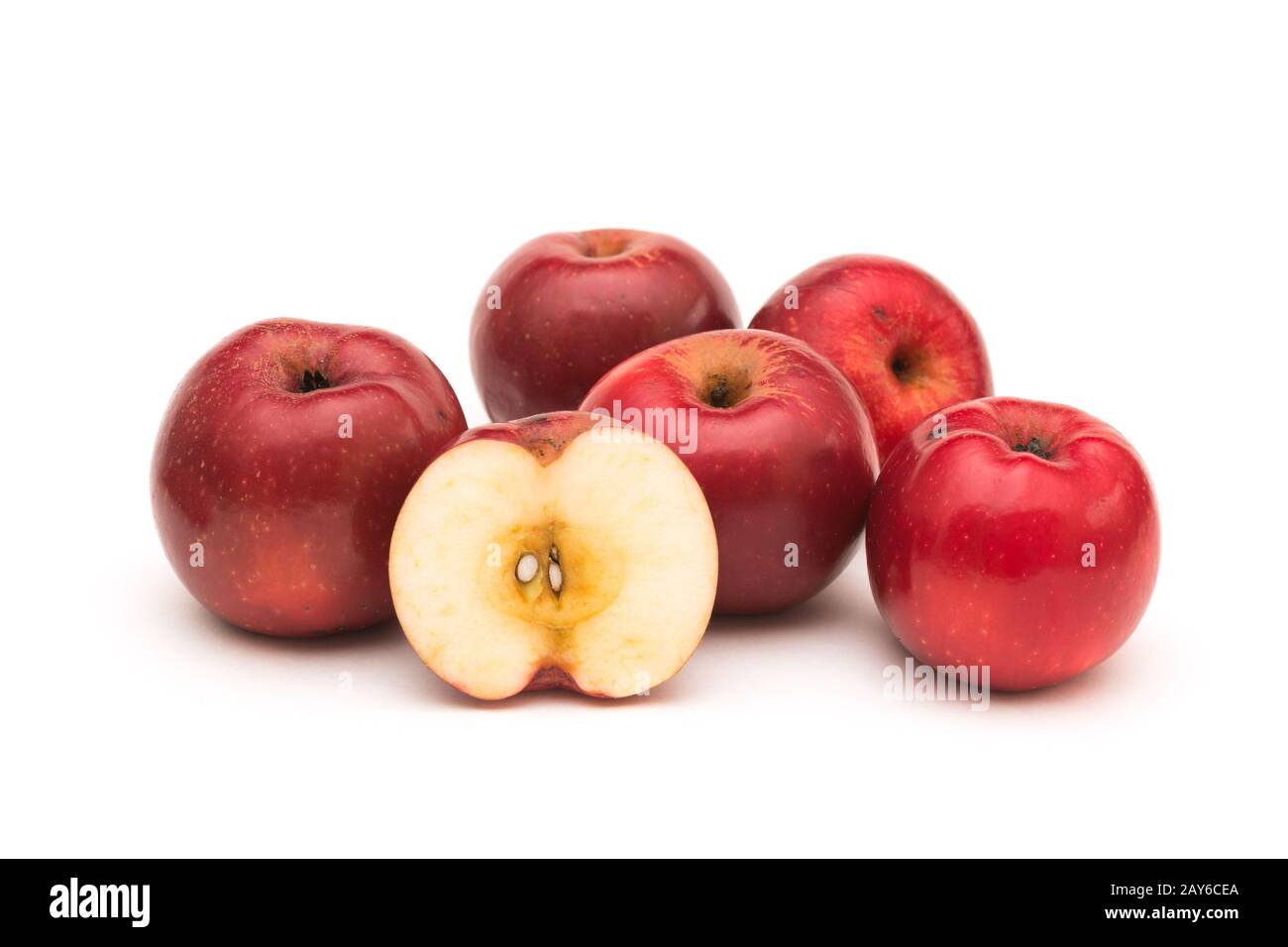 Mele rosse ad alto contenuto di ferro, varietà Gizil Ahmet, biologiche, senza OGM, allevate in Azerbaigian Foto Stock