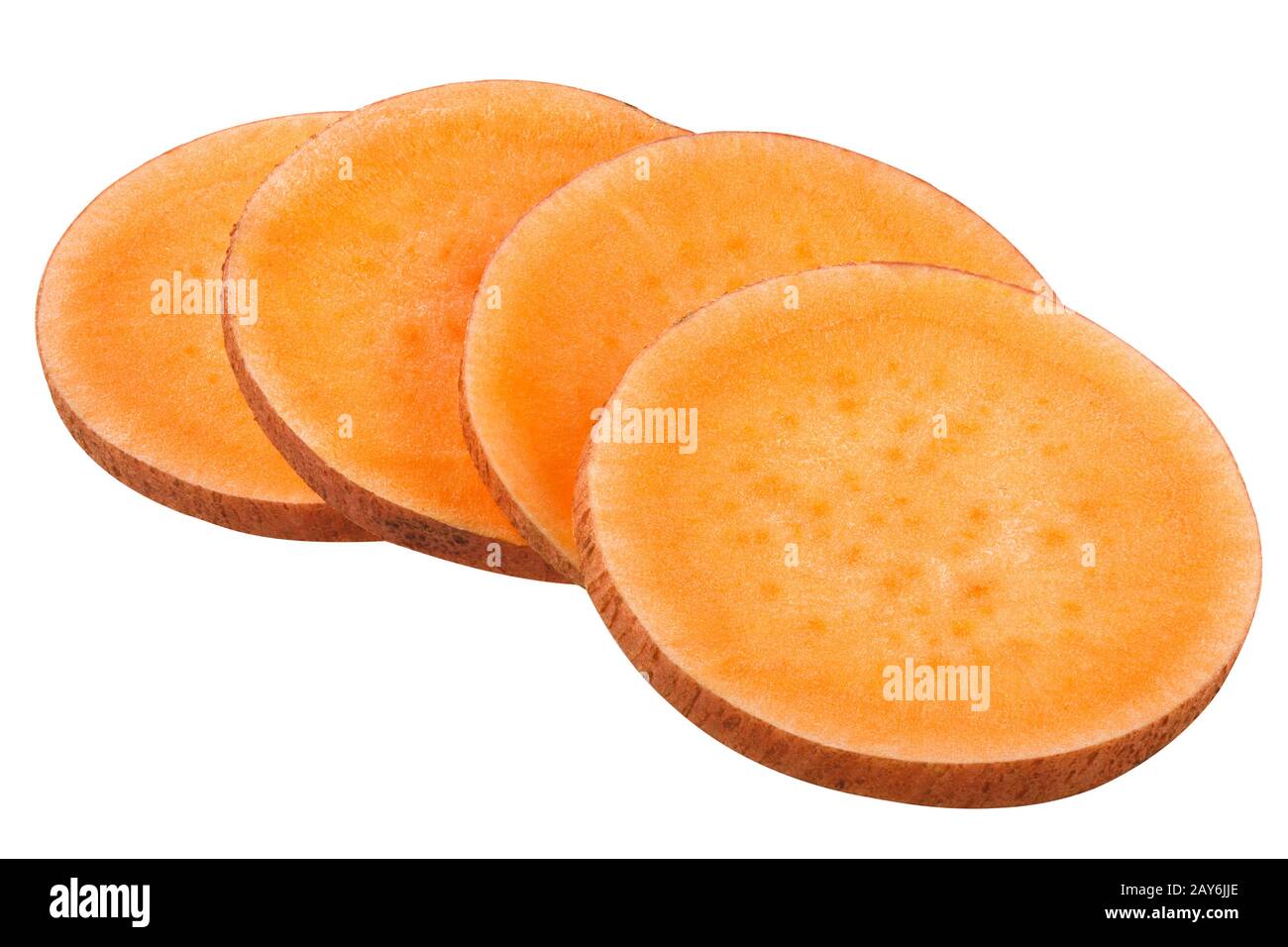 Patata dolce (radice tuberosa di Ipomoea batatas) affettata, isolata Foto Stock