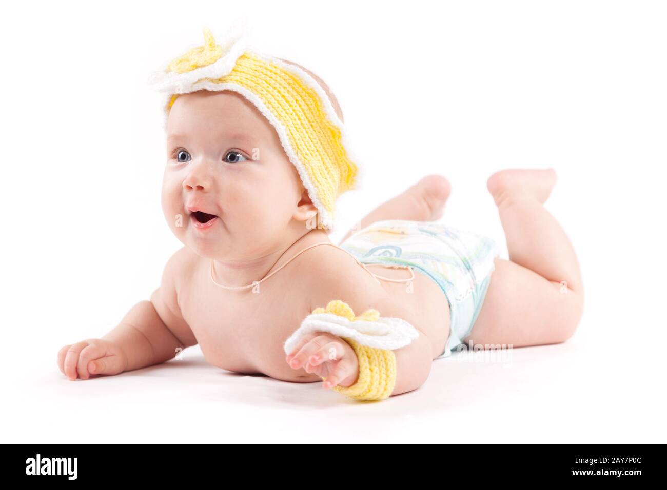 Bellezza bambina nel pannolino e testa wrap Foto Stock