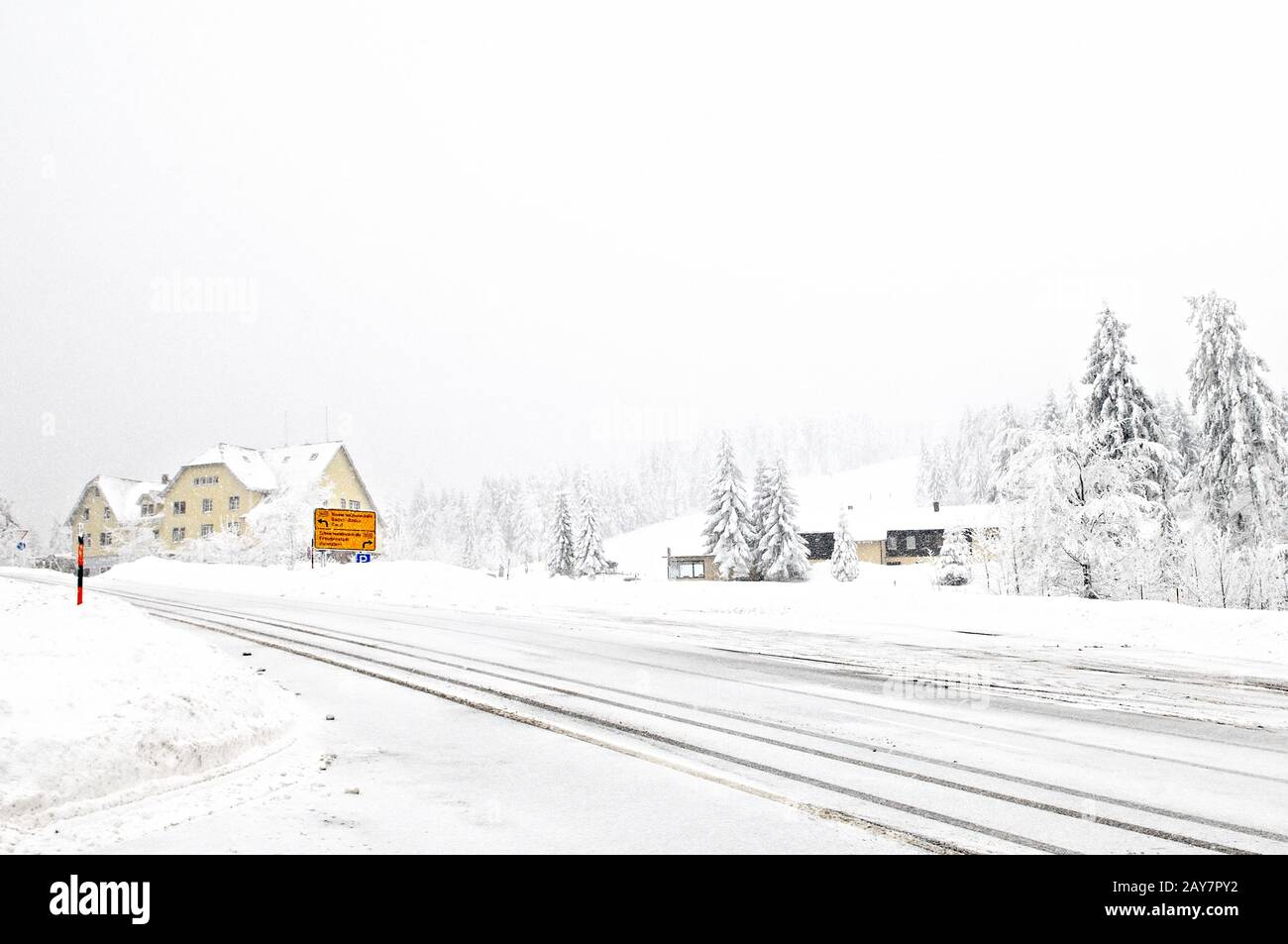 Unterstmatt in inverno presso la strada forestale nera nella Foresta Nera Germania Foto Stock