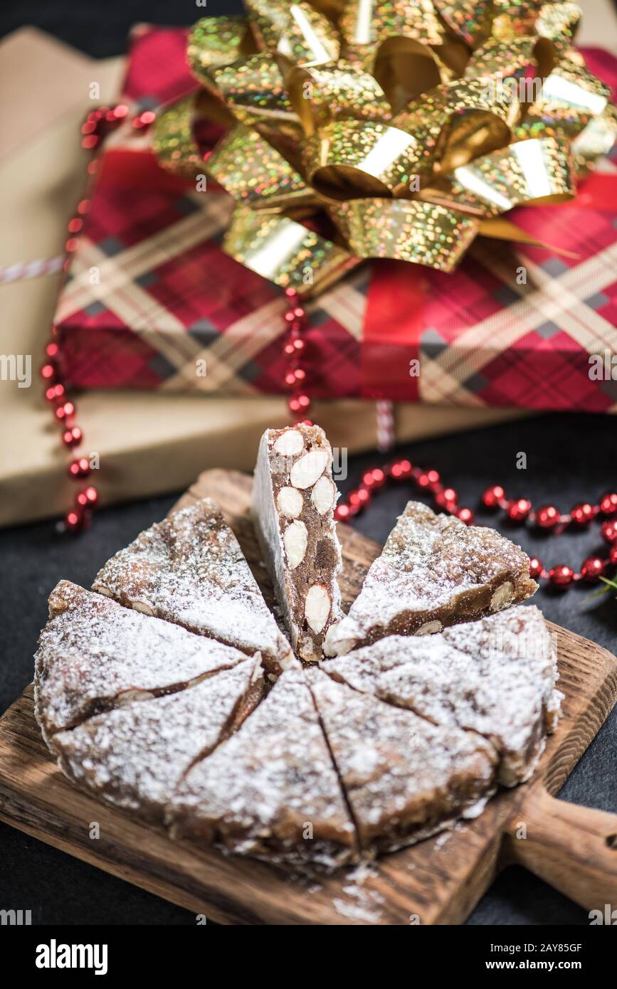 Festa di Natale ricca torta di frutta Foto Stock
