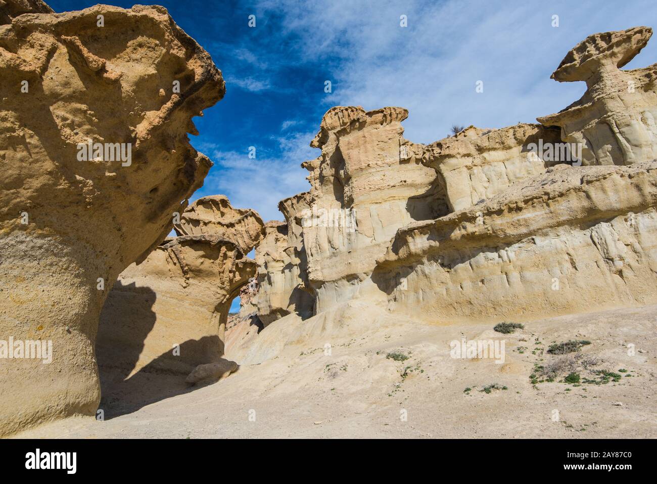 Erosione rocce naturali formazioni a Bolnuevo, Spagna Foto Stock