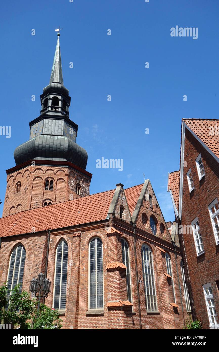 Chiesa di San Cosmae e Damiani nella città anseatica di Stade Foto Stock