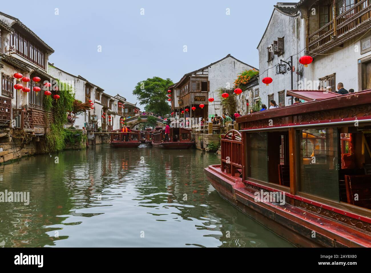 Suzhou, Cina - 21 maggio 2018: Crociera in barca sulla città dei canali di Suzhou Foto Stock
