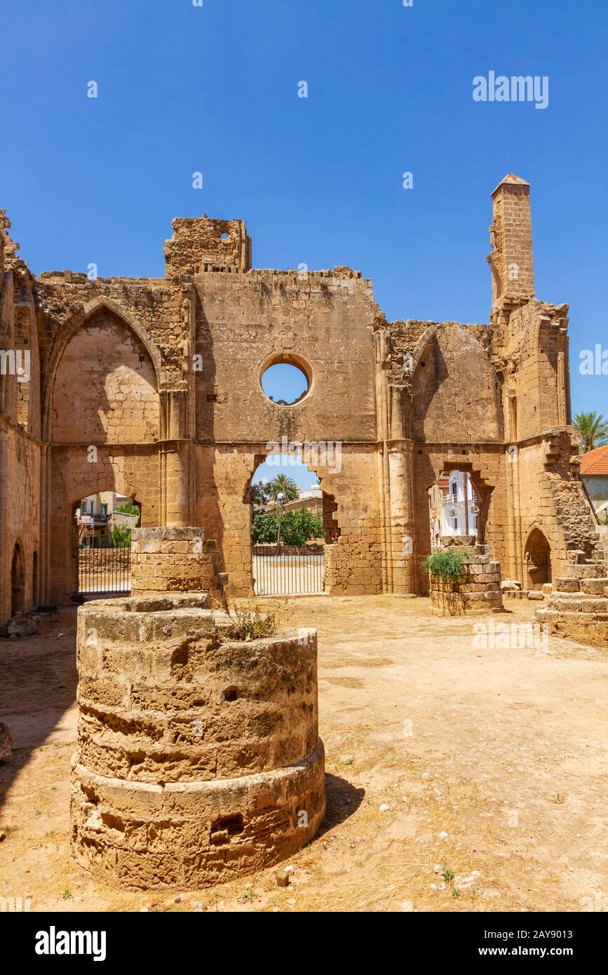 Vista interna della Chiesa di San Giorgio dei Greci, all'interno della Famagosta medievale, Cipro Foto Stock