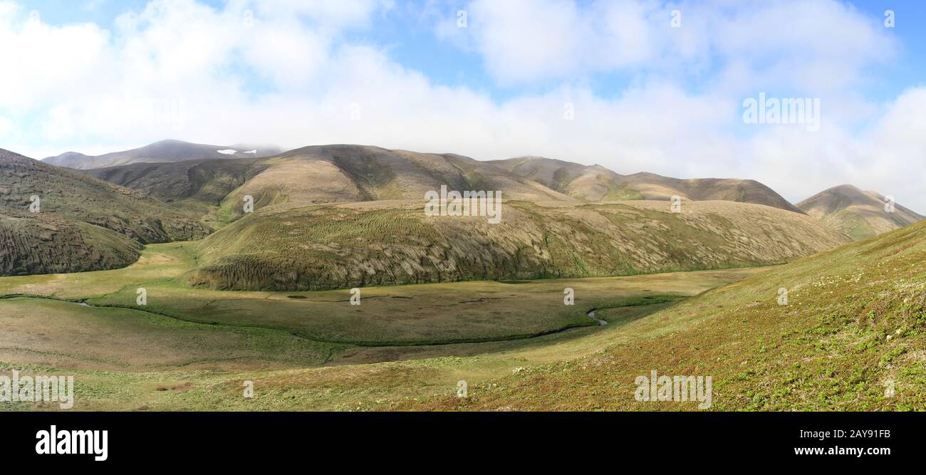 Panorama di Poggio e la valle del fiume sull isola di rame in un estate giornata di sole Foto Stock