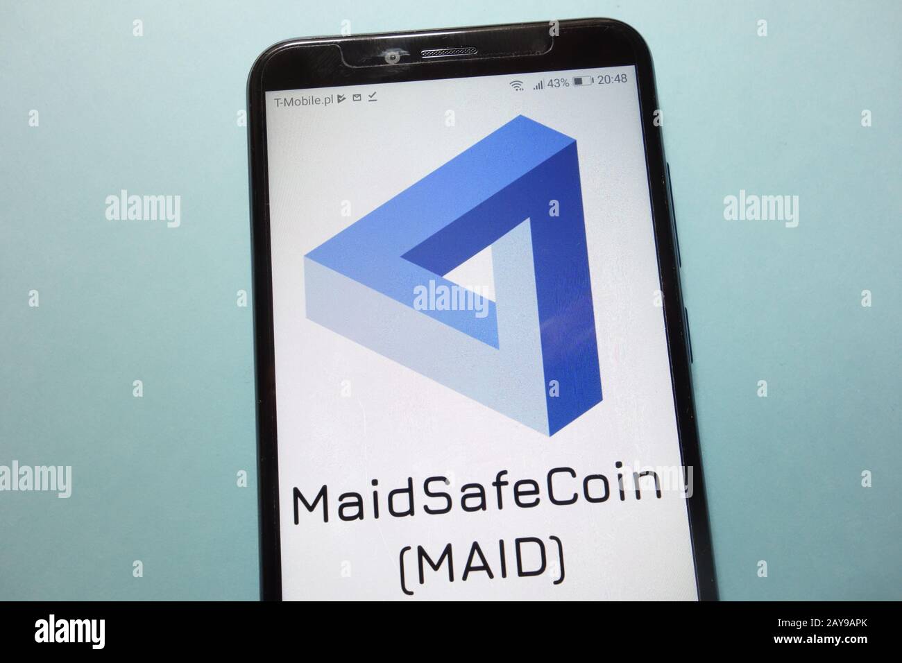 MaidSafeCoin (CAMERIERA) criptovaluta logo visualizzato sullo smartphone Foto Stock