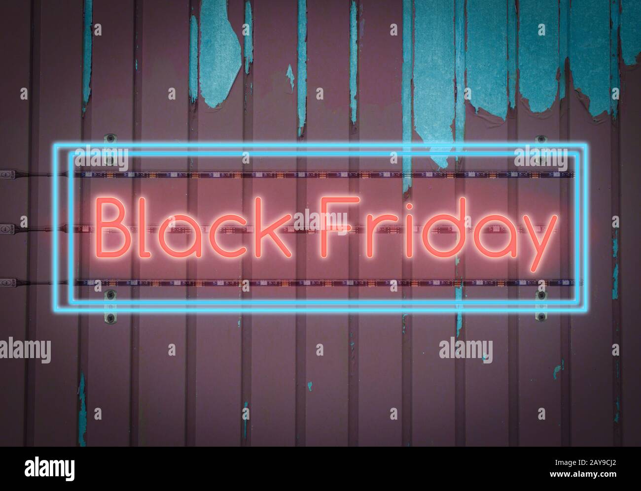 Luce al neon al cancello di ferro con la parola Black Friday Foto Stock