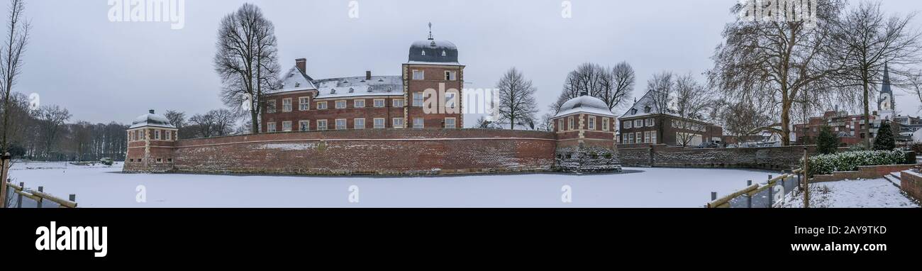 Castello barocco di Ahaus in inverno Foto Stock