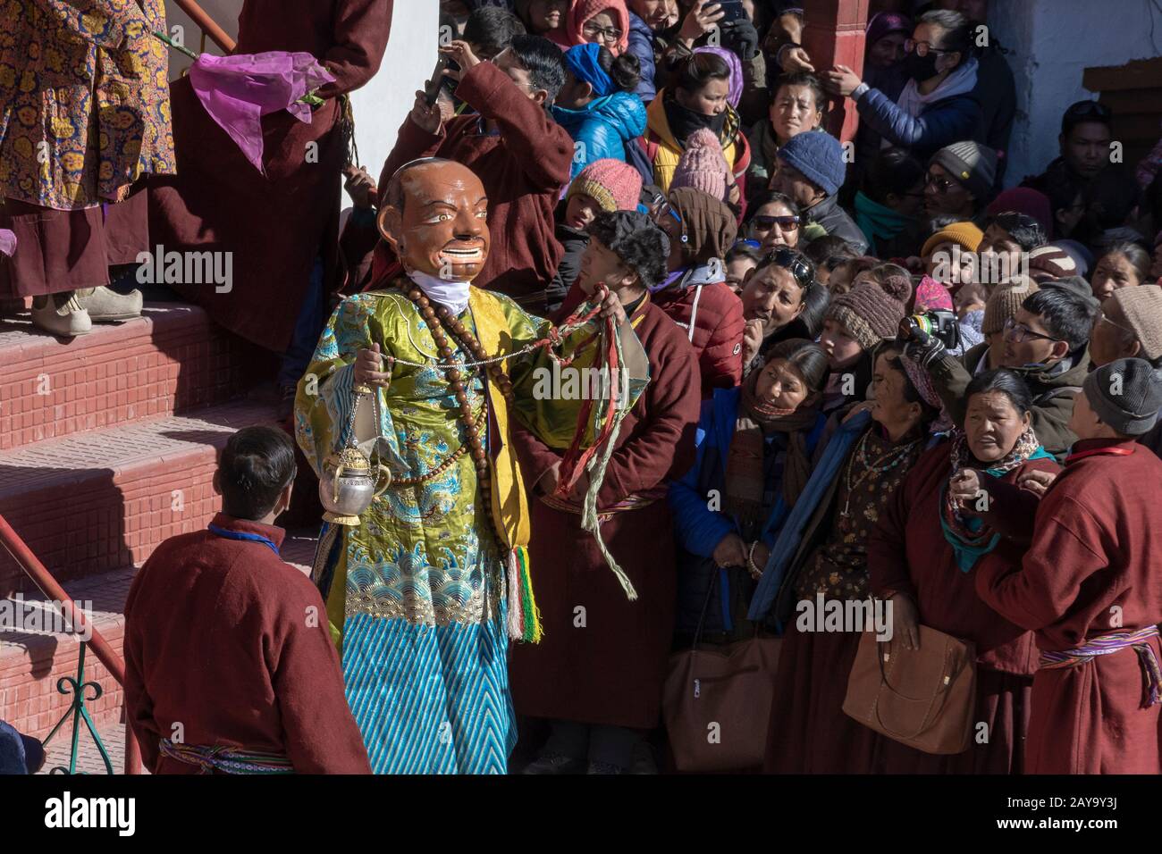 Personaggio mascherato, Gustor festival, Spituk Gomba, Leh, Ladakh Foto Stock