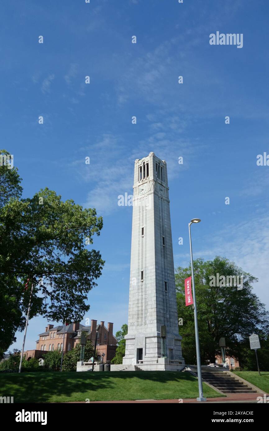 Il campanile del campus di Raleigh, nello stato del North Carolina Foto Stock