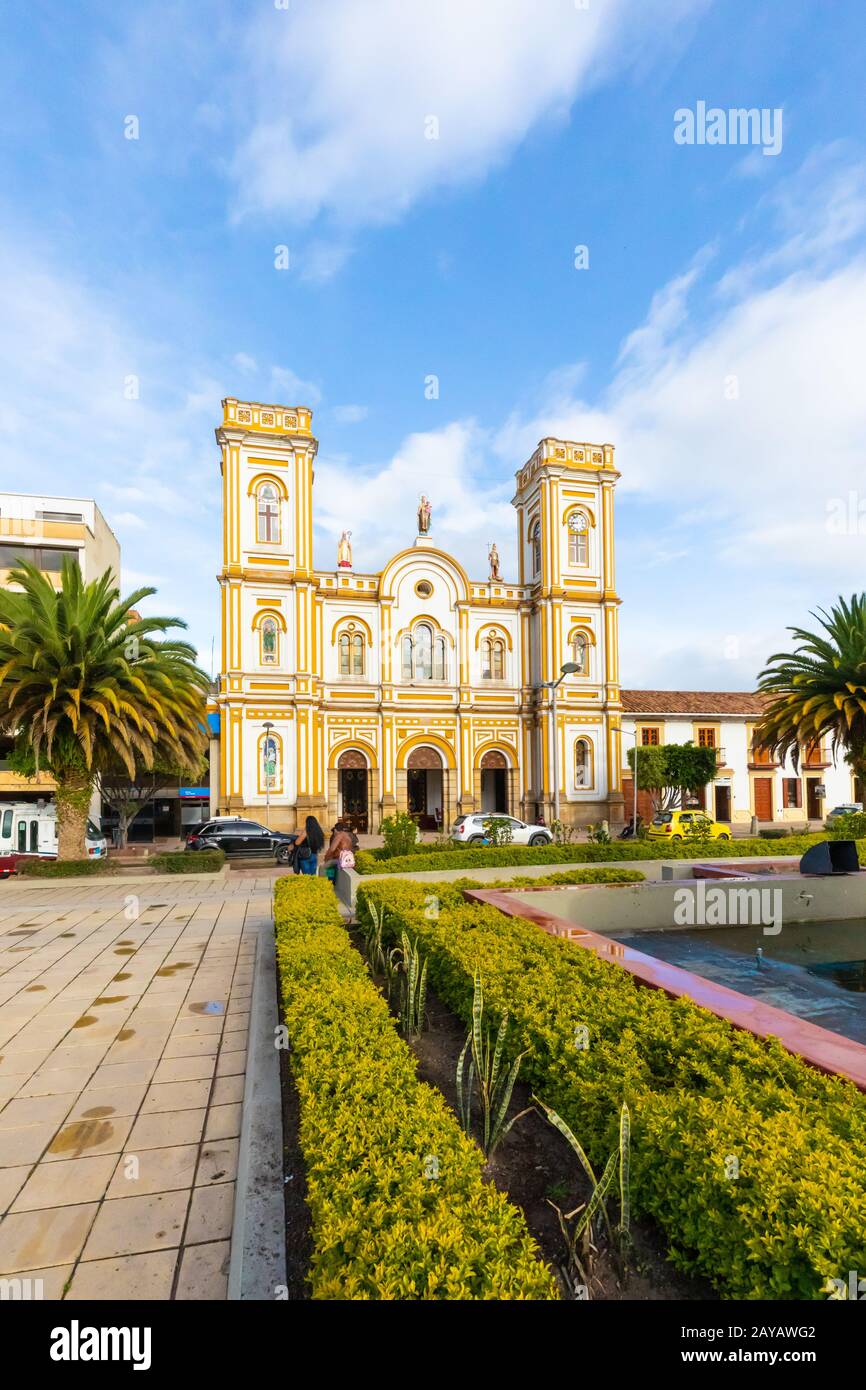 Colombia Sogamoso San Martino di Tours cattedrale al tramonto Foto Stock